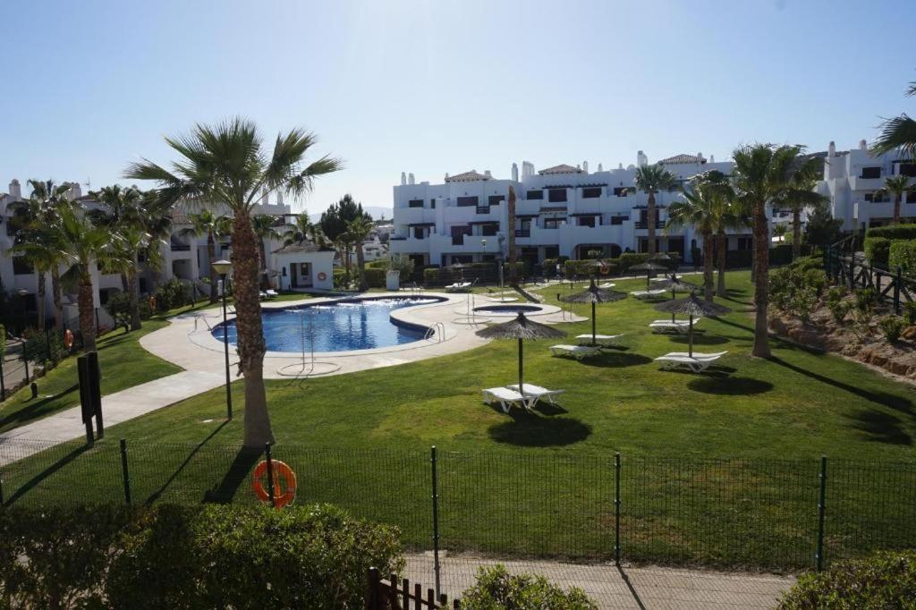 Apartamento Pueblo Salinas เบรา ภายนอก รูปภาพ